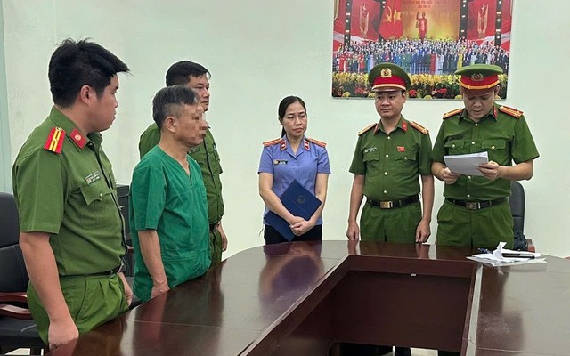 Ra quyết định khởi tố Giám đốc bệnh viện Vũ Văn Trình SN 1965