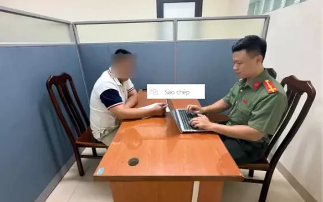 Kiểm duyệt viên nhóm 'GIAO THÔNG VĂN MINH' bị phạt vì để thông tin sai sự thật 'lọt' lên Facebook