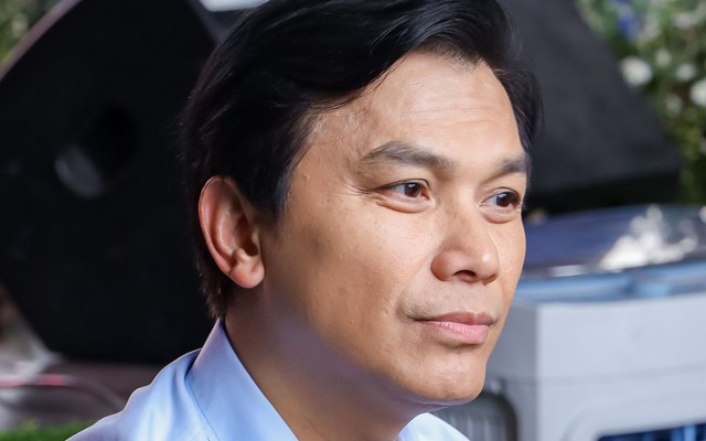 Nam ca sĩ ở Mỹ ra thông báo