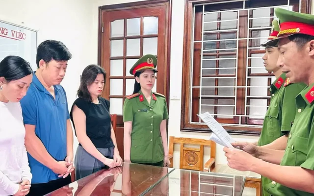 Cặp vợ chồng giả danh lương y tự chế thuốc bán cho người tiêu dùng