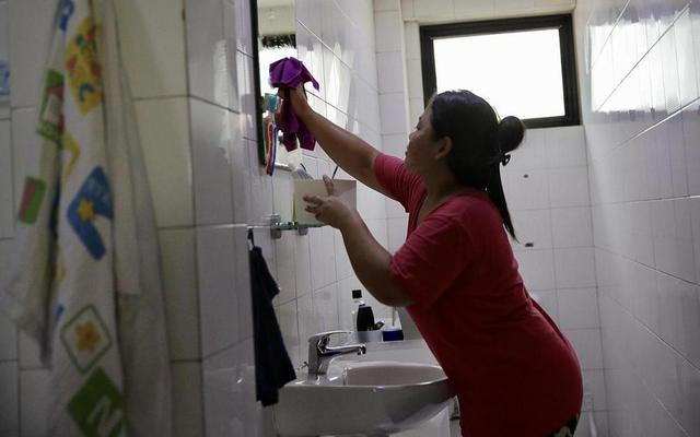 Thuê người giúp việc, làm sai quy định có thể phạt đến 75 triệu đồng