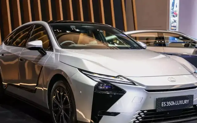 Lexus ES đời mới ra mắt Đông Nam Á giá dưới 2 tỷ, chờ ngày về Việt Nam