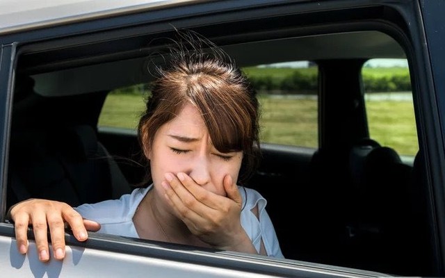 Cứ lên ô tô là "buồn nôn, say xe": Vì sao lại thế?