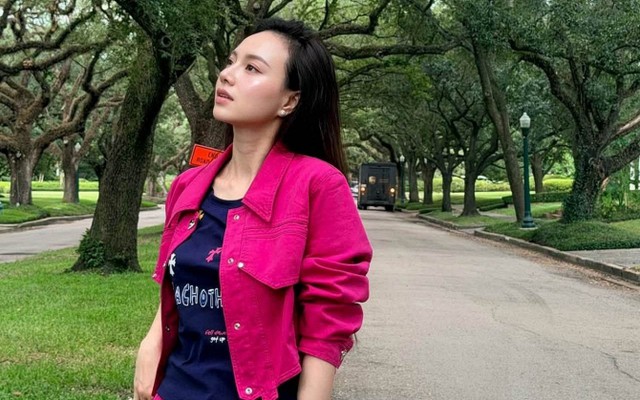 Nữ nghệ sĩ sang Mỹ, mẹ chồng dạy: "Con có thể mất tất cả nhưng đừng để mất đức tin"