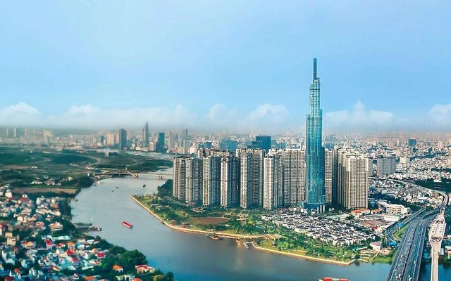 Tập đoàn Vingroup chính thức hỗ trợ 5 triệu đồng/người/tháng cho 16 con liệt sĩ ở Hải Phòng đến khi đủ 18 tuổi