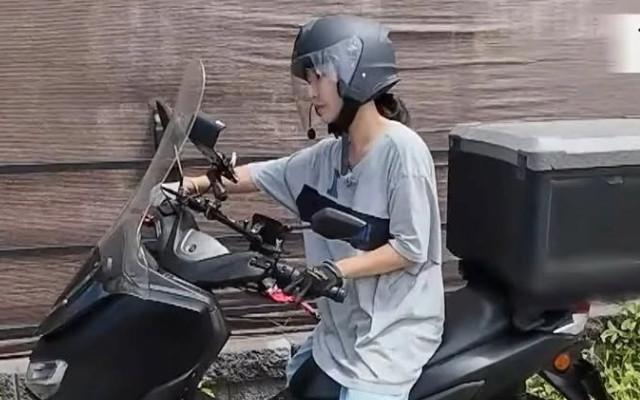 Nữ diễn viên tháo chạy khỏi showbiz nay làm shipper, công nhân ca đêm 8 tiếng tại kho hàng logistics