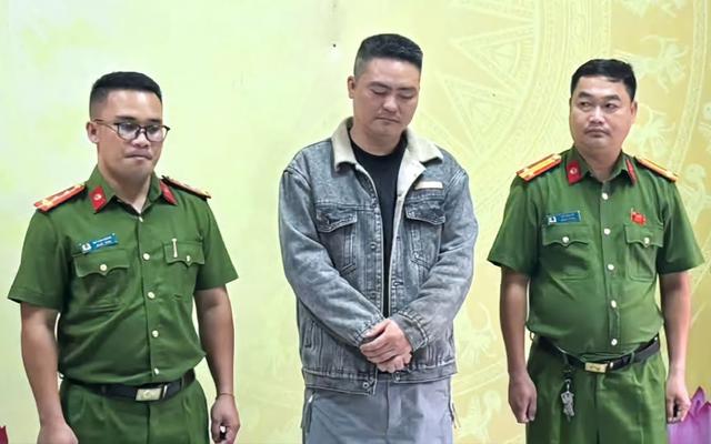 Đưa 4 ô tô sang Lào vận chuyển gần 50 tấn hàng trái phép về Việt Nam
