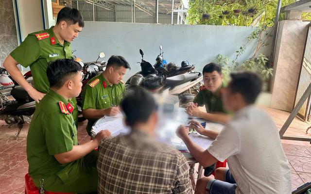 Nhiều tổ công tác đồng loạt ra quân, kiểm tra 98 công nhân tại 3 xã