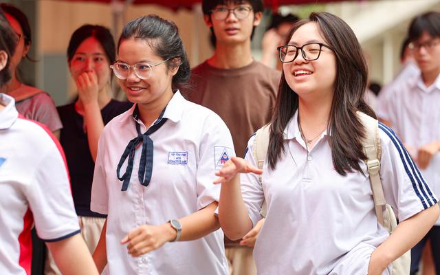 Điểm chuẩn Đại học Kinh tế Quốc dân cao nhất 28,84