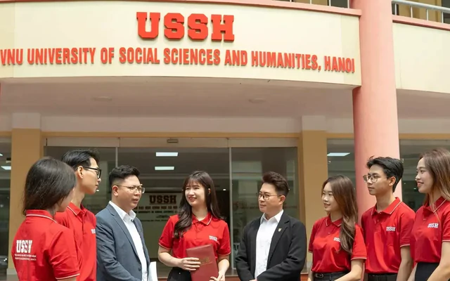 Vì sao điểm chuẩn Trường Đại học Khoa học Xã hội và Nhân văn, Đại học Quốc gia Hà Nội giảm 'sốc'?