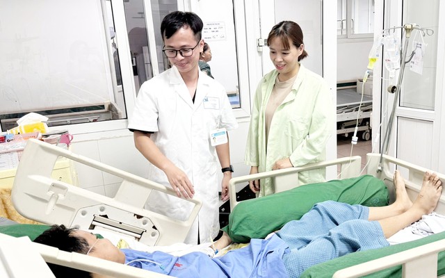 Nam sinh 17 tuổi ngừng tuần hoàn sau triệu chứng giống cảm cúm