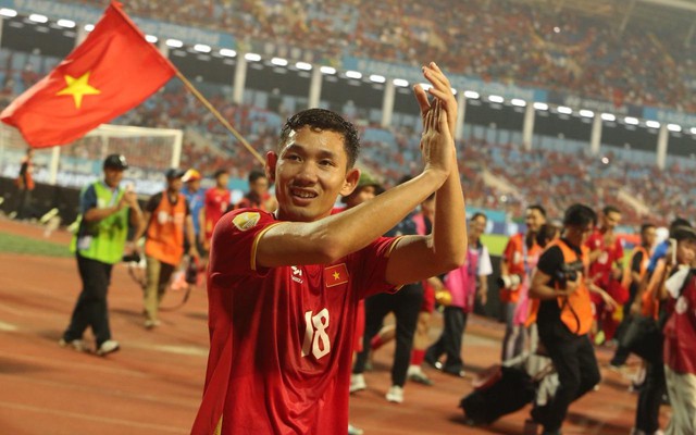 Giải thưởng AFF Cup: Người hùng ĐT Việt Nam đạt con số gấp 18 lần cầu thủ hỏng penalty của Thái Lan