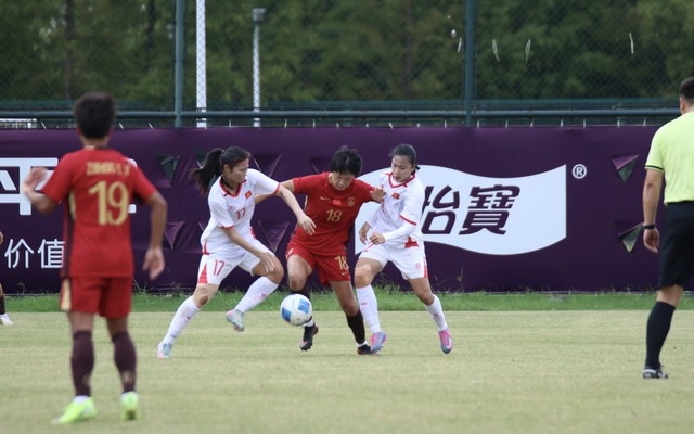 Báo Trung Quốc phấn khích khi đội nhà đả bại tuyển Việt Nam 3-0