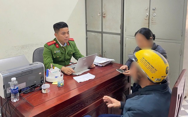 Công an yêu cầu người dân thường xuyên nhận và chuyển tiền qua nhiều tài khoản ngân hàng trong trường hợp sau đến cơ quan trình báo