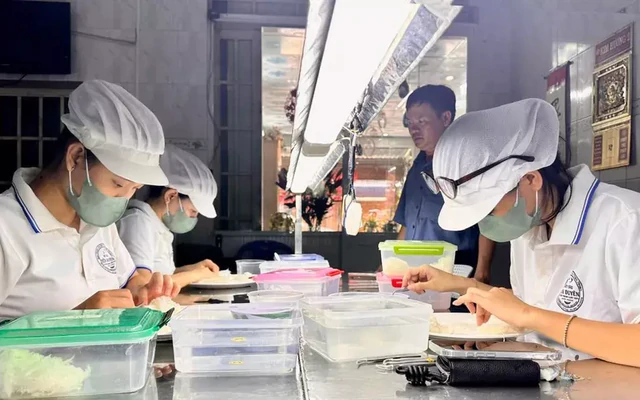 Nông dân nghĩ lớn, làm giàu