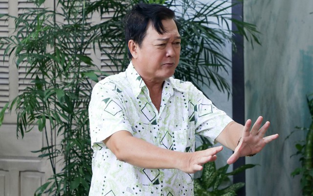Bạn diễn của Phước Sang nói về cuộc sống thường ngày khi không có vợ con ở tuổi U60