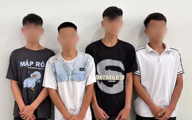 Mang mã tấu đi giải quyết mâu thuẫn, 6 người bị khởi tố