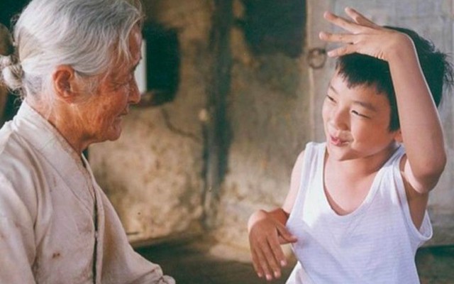9 dấu hiệu dễ thấy ở đứa trẻ được nuôi dạy tốt