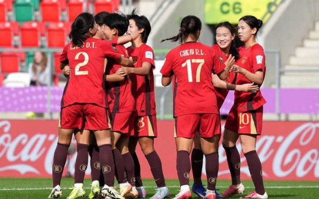 Thua Tây Ban Nha, tuyển Trung Quốc vẫn đoạt vé vào tứ kết World Cup