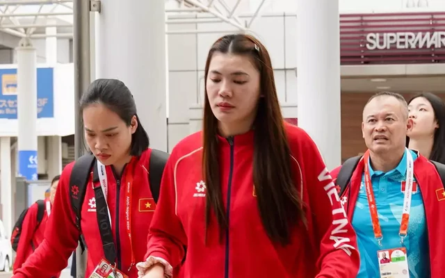 Bóng chuyền nữ đi nhầm khách sạn ngày đầu tới Asiad 20