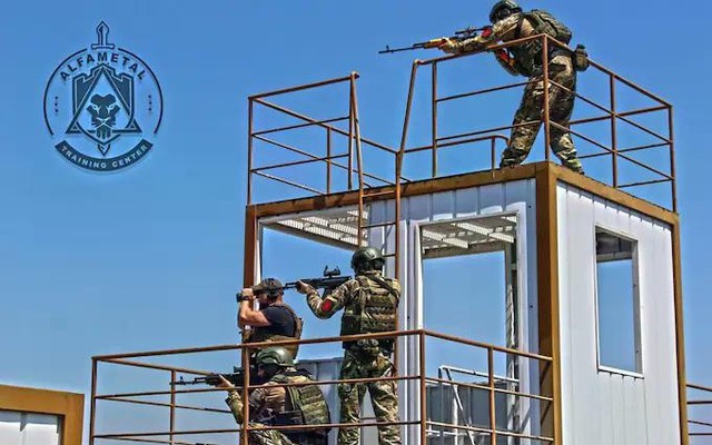 Cựu Đặc nhiệm Không quân Anh bị nghi ngờ huấn luyện Quân đội Nga cho cuộc chiến Ukraine