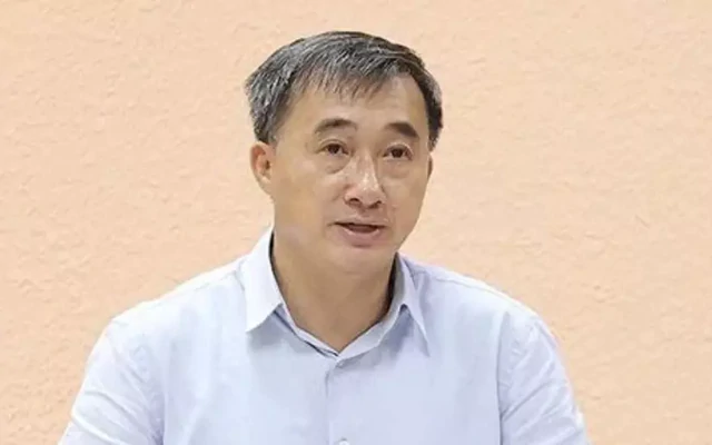 Thứ trưởng Bộ Y tế Trần Văn Thuấn bị khai trừ ra khỏi Đảng