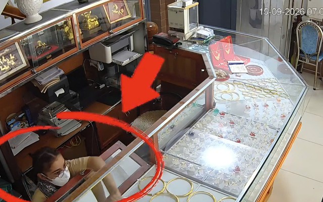 Chủ tiệm vàng ở Đắk Lắk kể phút phát hiện nữ khách nước ngoài lấy vàng