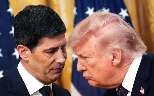Fed tăng lãi suất bất chấp sức ép từ ông Trump