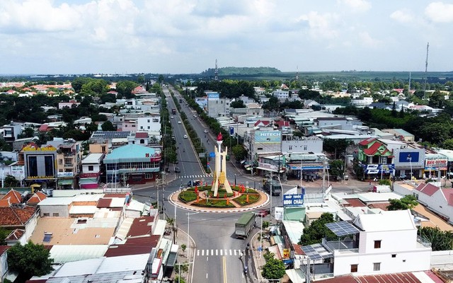 Ông Trần Quí Thanh sẽ làm việc với chính quyền vào ngày mai, bàn về đầu tư một dự án khu công nghiệp?