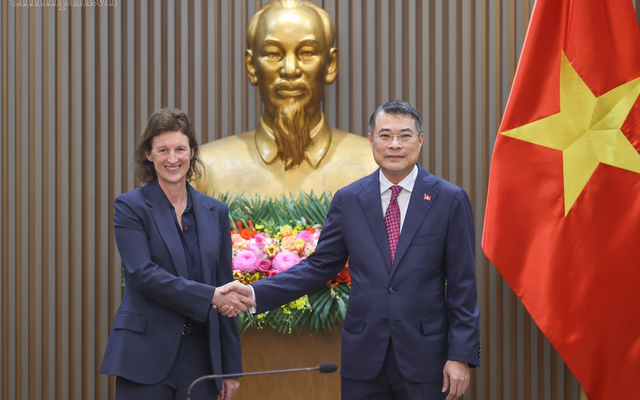 Hôm nay, VN thực hiện nghi thức đặc biệt, FTSE Russell, 2 tập đoàn quản lý 25.000 tỷ USD sẽ cùng tham gia