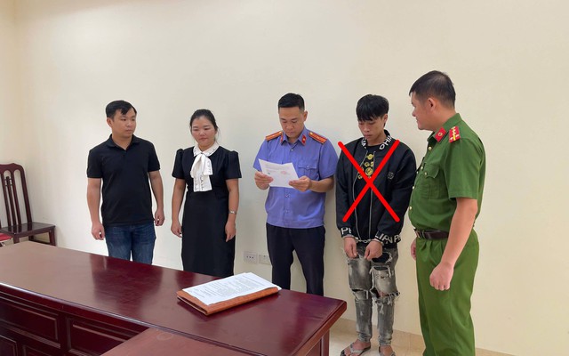Thi hành bắt tạm giam Hoàng Văn Thắng SN 2007
