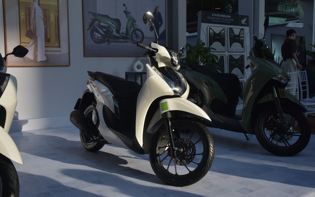 Honda SH Mode 2026 vừa ra mắt có gì mới?