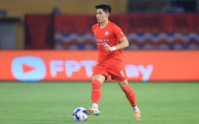 CLB Công an Hà Nội thắng Đồng Nai 3-0: Thẻ đỏ bước ngoặt, 3 bàn chóng vánh