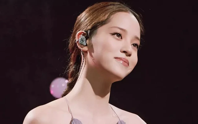 Hàng chục nghệ sĩ nhận chỉ trích