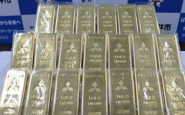 Cụ ông ngoài 70 tuổi hiến tặng 20 kg vàng trị giá hơn 54 tỷ đồng cho quê hương