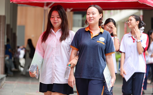 Điểm thi 25,75 đỗ Y khoa nhờ IELTS, có công bằng?