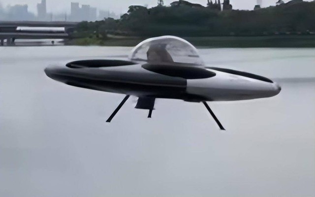 Trung Quốc bất ngờ gây xôn xao khi mở bán đĩa bay chở người cất hạ cánh thẳng đứng