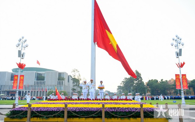Đề xuất cấm dùng Quốc ca làm nhạc nền tại nơi vui chơi, giải trí