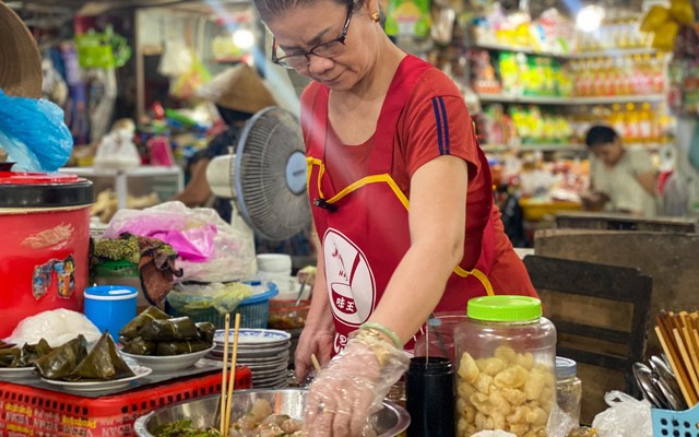 Những quán ăn giá rẻ bất ngờ ngay trung tâm Thành phố Huế