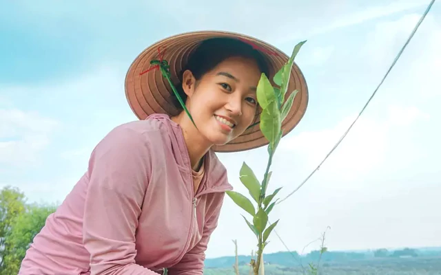 Nữ cử nhân về quê làm giàu từ mô hình nông nghiệp sạch
