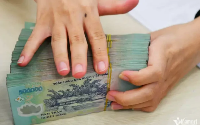 Hủy hợp đồng bảo hiểm sau hơn 2 năm đóng 150 triệu, người mua nhận về gần 21 triệu