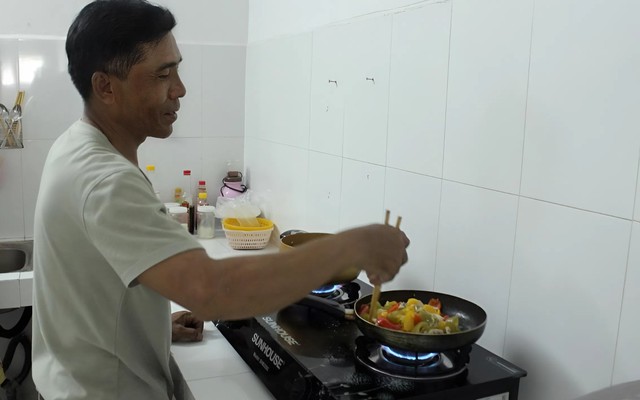 Giải pháp "thoát mùi" sau khi nấu ăn