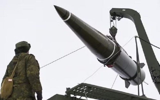 Ukraine hoảng loạn trước tên lửa đạn đạo mới của Nga