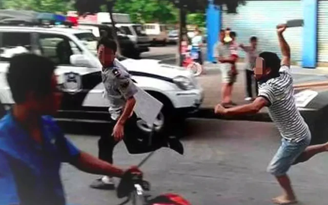 Người chuyên cà số khung, số máy ô tô truy sát 2 bảo vệ gần Đội đăng ký xe
