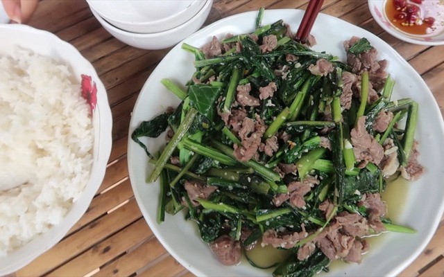 Mỹ đánh giá rau "tốt bậc nhất thế giới", ở Việt Nam mọc um tùm như cỏ