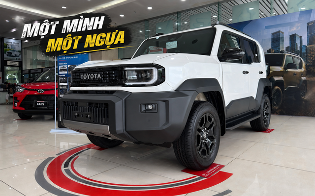 Toyota sụt giảm doanh số tại Việt Nam, riêng tân binh Land Cruiser FJ ngược dòng ngoạn mục dù đại lý gắn mác 'kèm lạc'