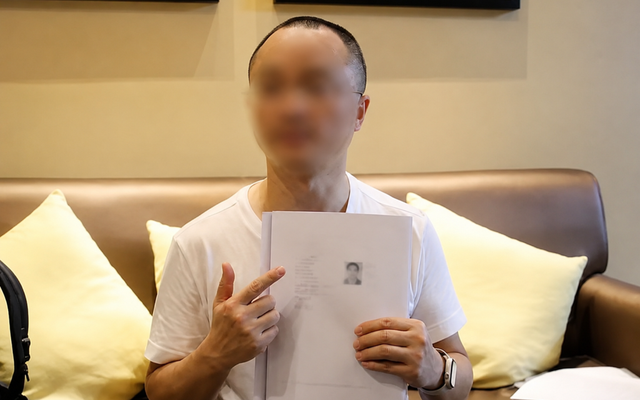 Vụ em trai tố anh sinh đôi "mạo danh" mình thi đại học, người mẹ lên tiếng: Cả hai đều tự thi, sự thật chờ tòa phân định