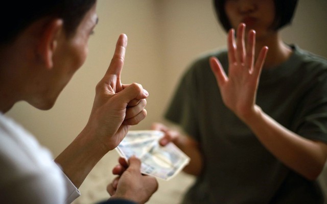 Tôi phát hiện lý do vợ chồng thu nhập 80 triệu/tháng nhưng 2 năm không tiết kiệm được đồng nào