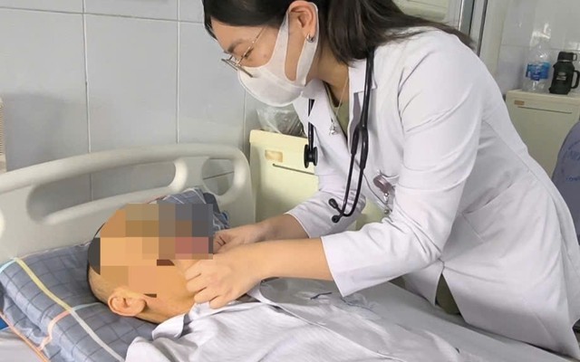 Men gan tăng hơn 30 lần sau 1,5 tháng tự uống thuốc Bắc không rõ nguồn gốc