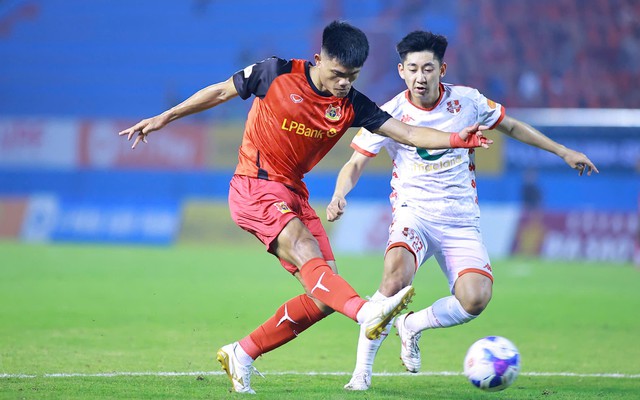 Lucao lập hattrick, Ninh Bình thắng Hải Phòng 4-1